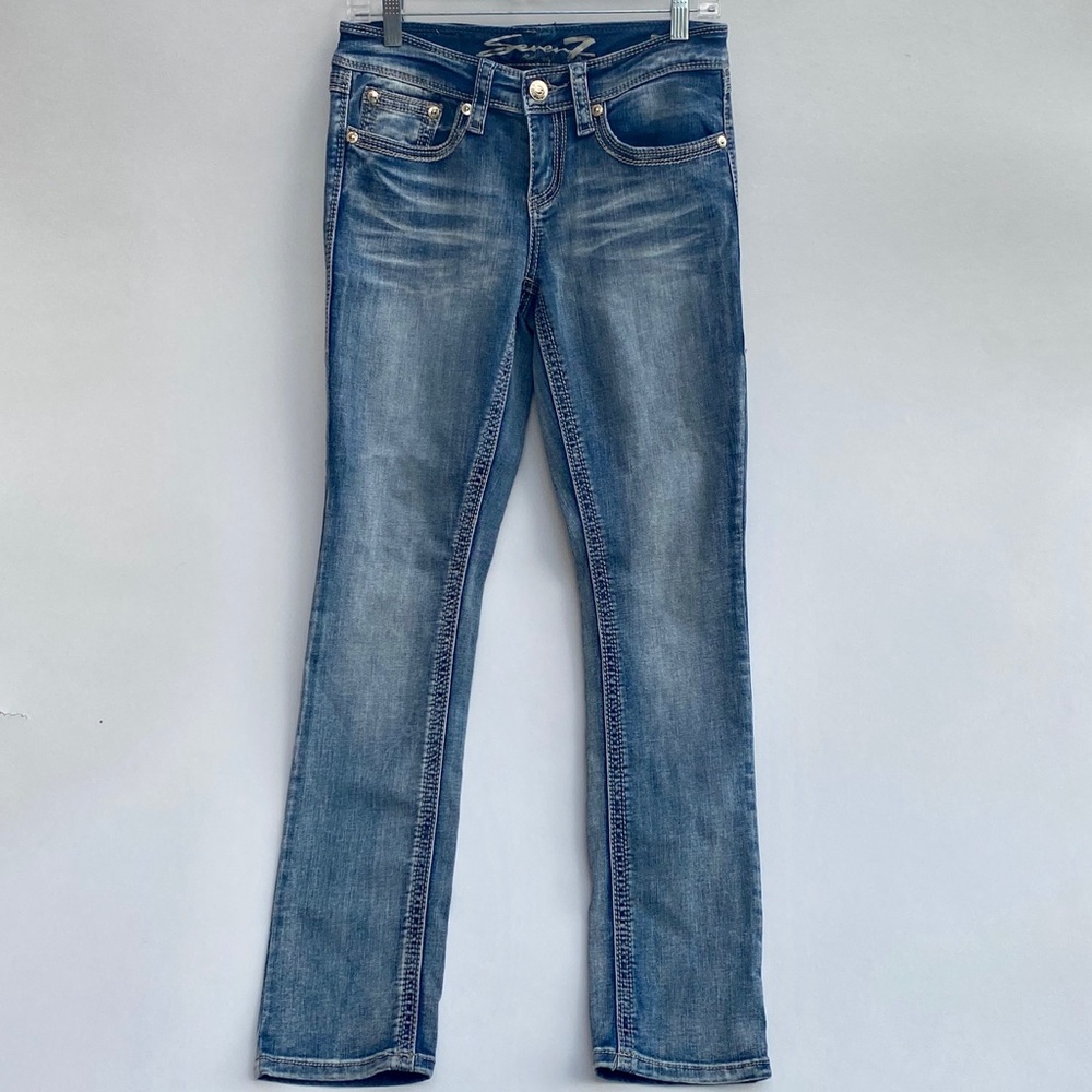SEVEN7 slim Straight leg light blue washed jeans
